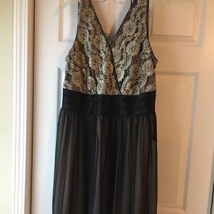 NWT black and gold sleeveless dress